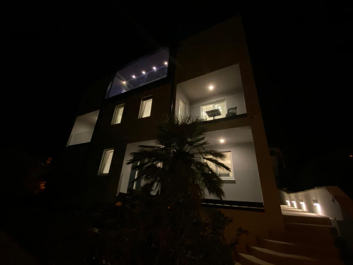 Apartments Hemetek Veli Losinj Luaran gambar