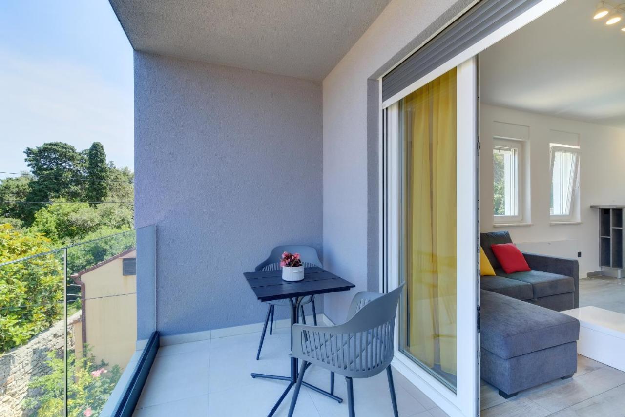 Apartments Hemetek Veli Losinj Luaran gambar