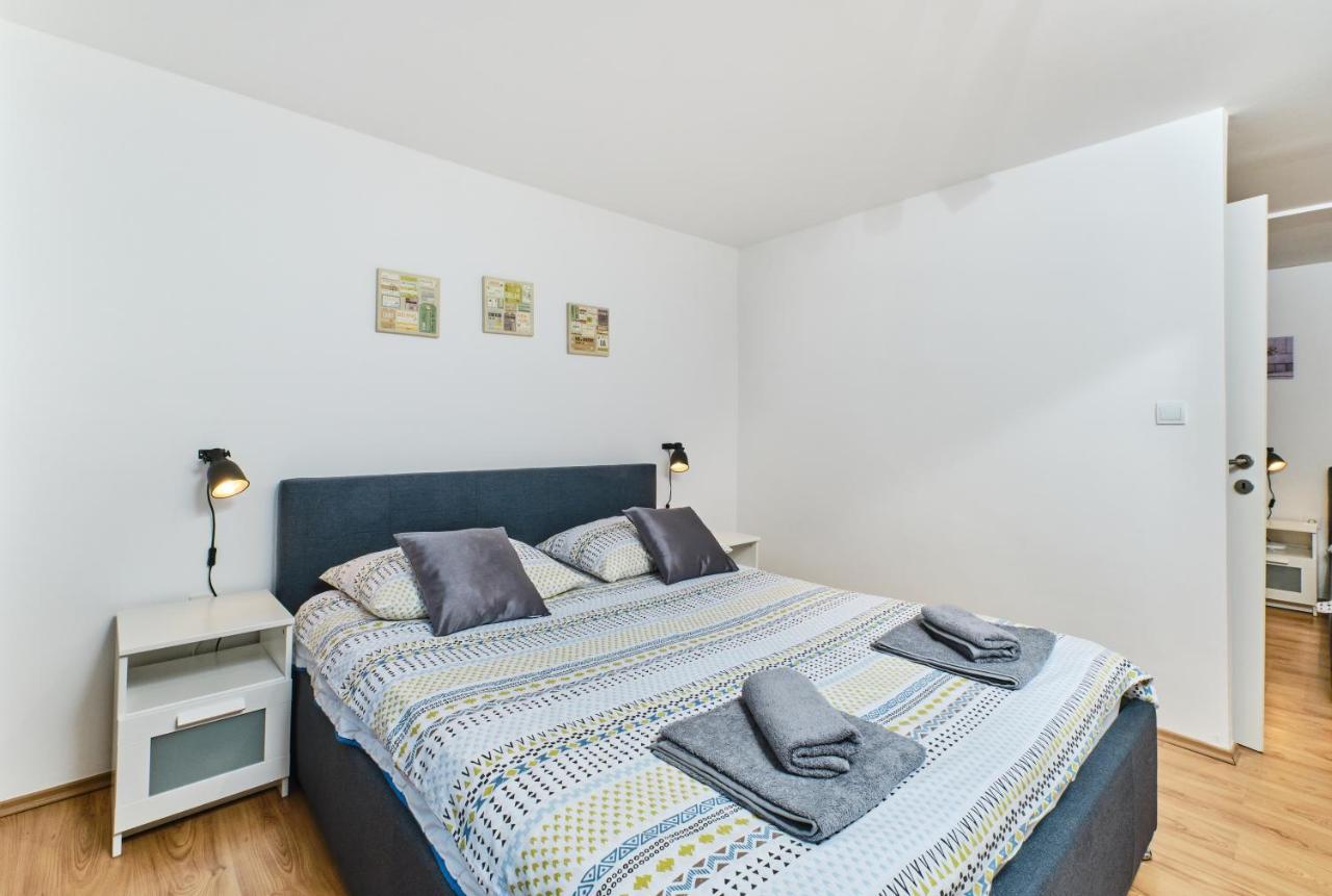 Apartments Hemetek Veli Losinj Luaran gambar